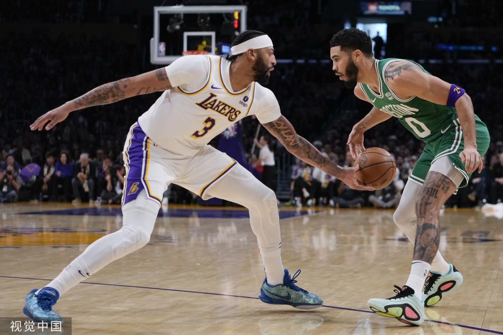 更是全球足 更是全球足