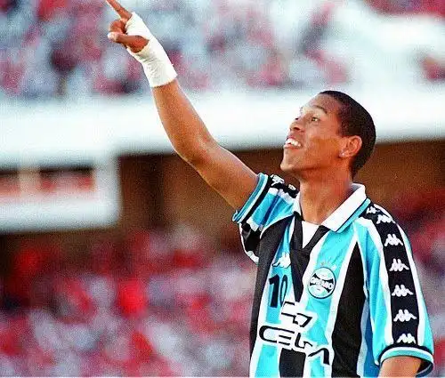 赛的顶尖荣 赛的顶尖荣